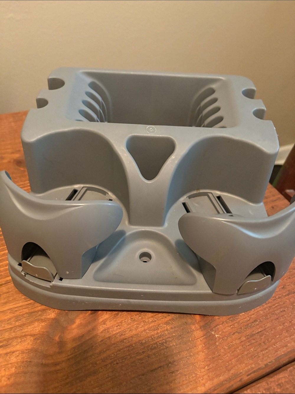 Do console with adjustable locking drink holder- Gray